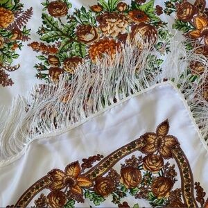 New Ukrainian Slavic Floral Pattern Wool Shawl With Fringe